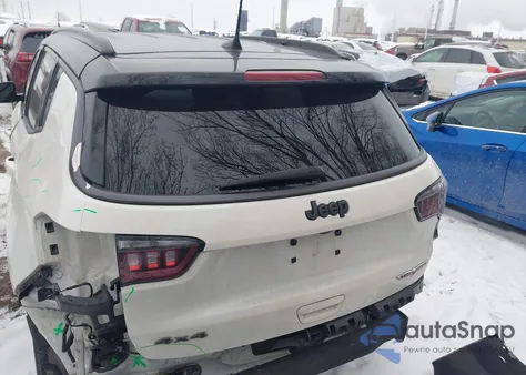 2021 Jeep Compass Trailhawk 4X4 from USA, damaged, VIN 3C4NJDDB6MT524171